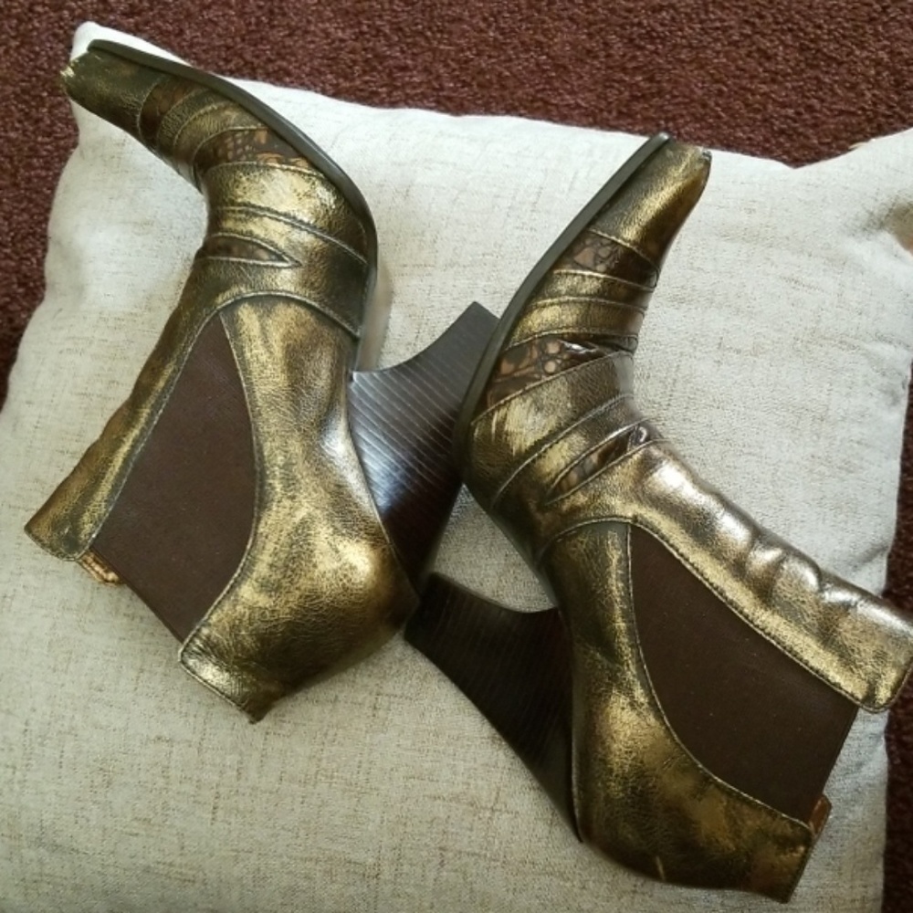 Bronze leathr westrn boot